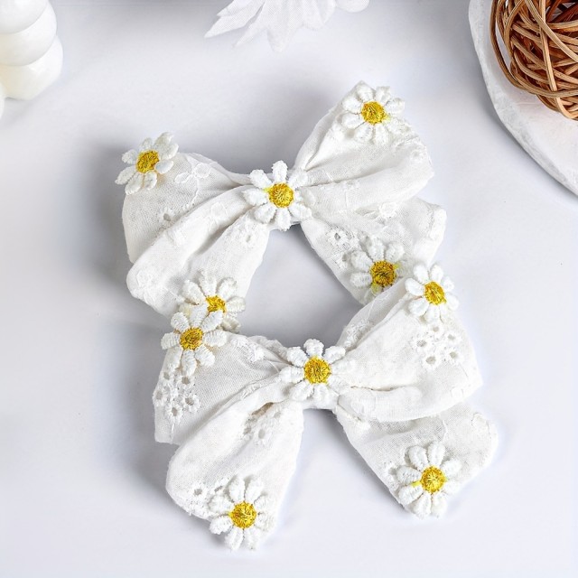 Čudovita sponka za lase z marjeticami