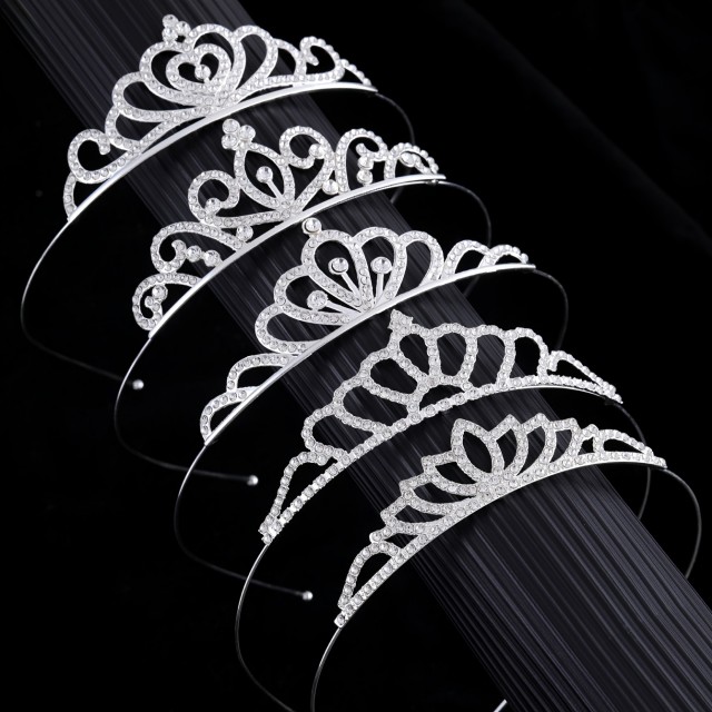 Eksluzivni paket s 5 tiarami okrašenih s kristali