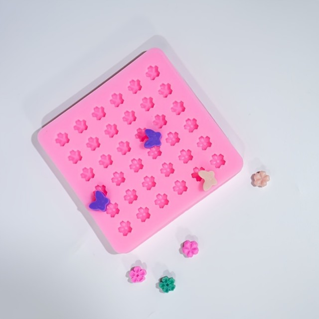 2 kosa silikonskih modelov za DIY obrt v obliki rožic in metuljev