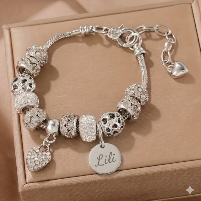 Personalizirana zapestnica z obeski in gravuro po želji 