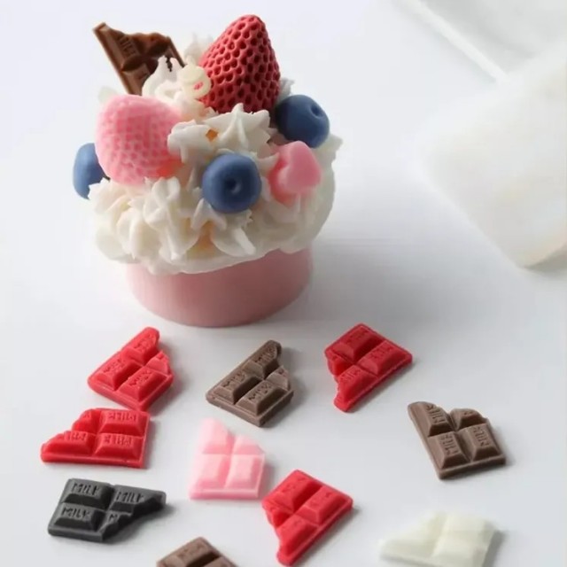 Komplet 2 silikonskih modelov za svečke mini čokoladice