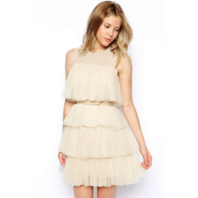 Obleka modna bež z volančki OB1