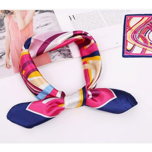 Elegantna kvadratna ruta s pisanim geo potiskom