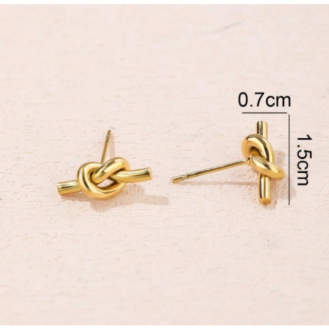 Elegantni zlati uhani z vozlom