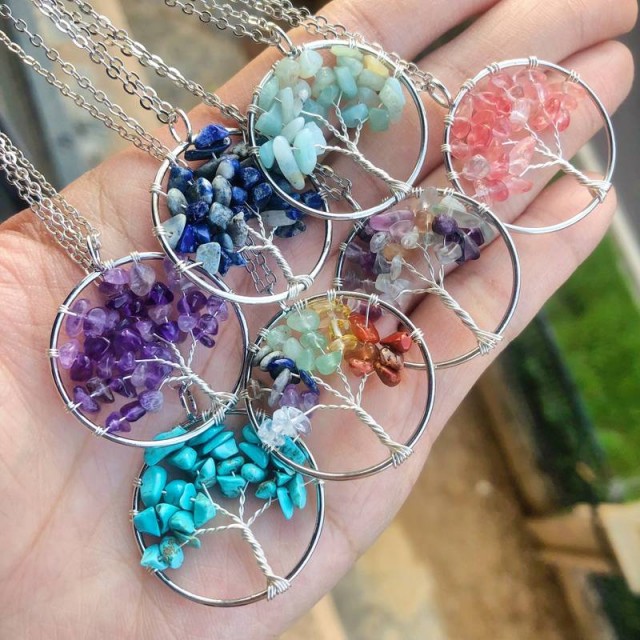 Verižica z obeskom drevesa, ametist 