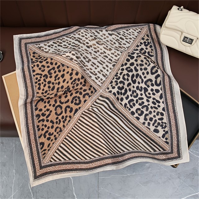 Elegantna ruta z leopardjim vzorcem