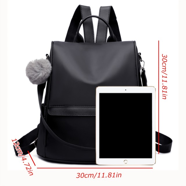 Ženski nahrbtnik z nastavljivimi jermeni in pomponom