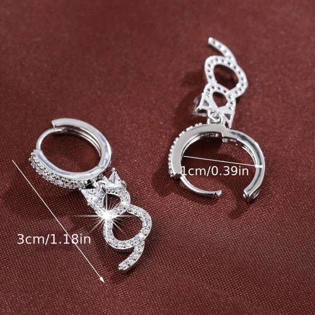 Uhani z bleščečimi cirkoni v obliki mucke