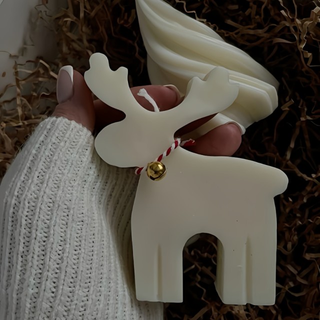 Silikonski kalup v obliki jelenčka - za izdelavo sveč in mila