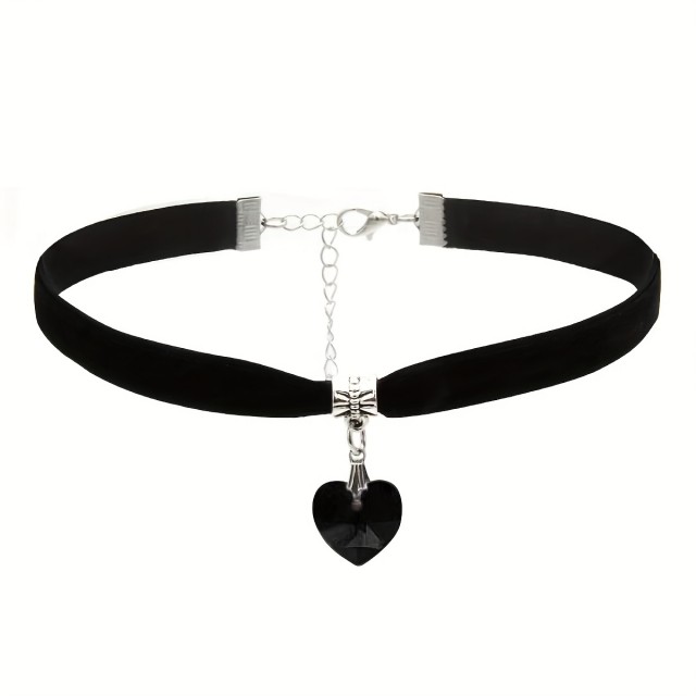 Elegantna žametna choker ogrlica z obeskom srca 2 barvi