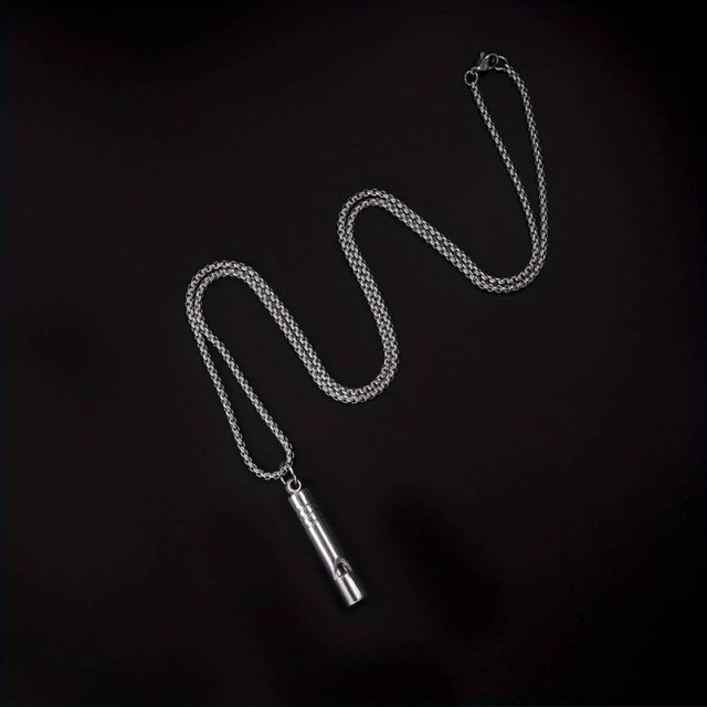 Pomirjujoča dihalna ogrlica, s piščalko