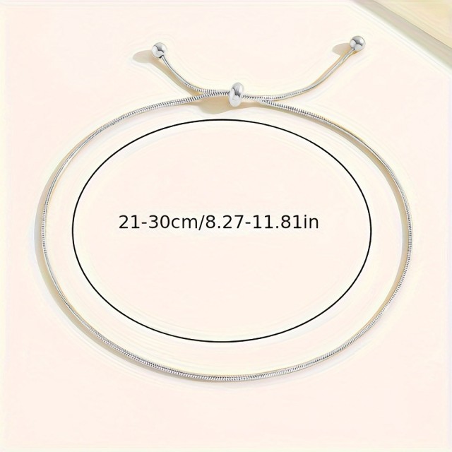 Prefinjena zapestnica za nogo z vozlom