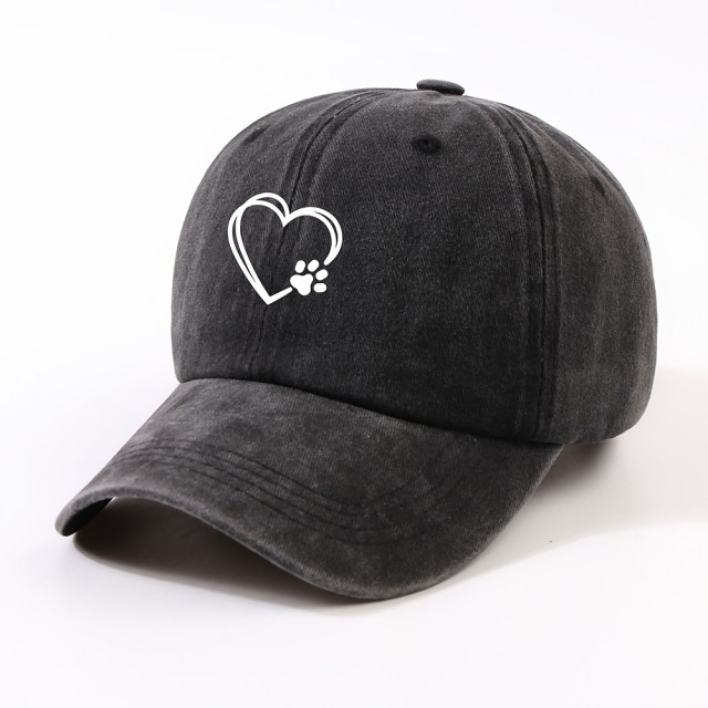 Prisrčna kapa s šiltom s tačko in srcem 2 barvi
