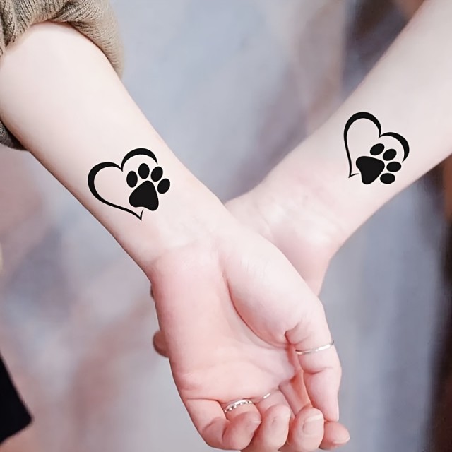 Prikupna začasna tatu nalepka z odtisom šapice