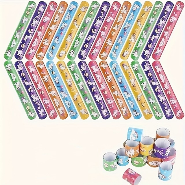 Komplet 12 različnih zapestnic z motivom samoroga