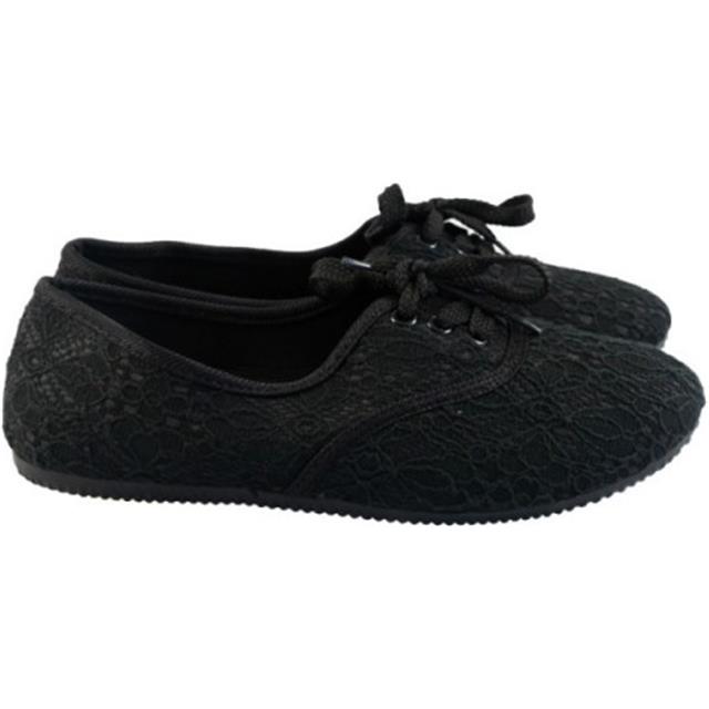 Čevlji črni s čipko 1801 BLACK