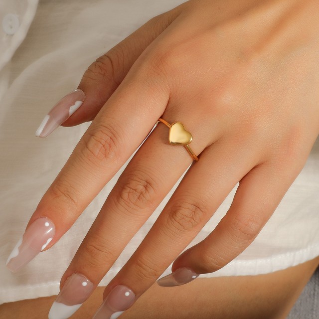 Nastavljiv odprt prstan z zlatim srcem