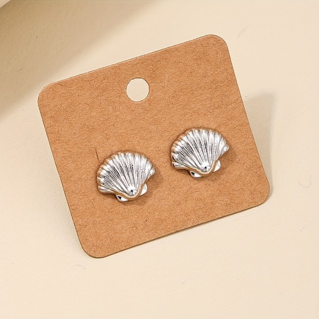 Elegantni uhani v obliki školjke 2 barvi