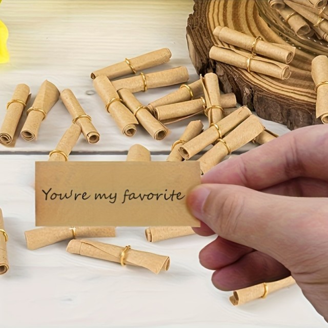 Komplet 50 mini starinskih zvitkov papirja s kovinskimi obročki