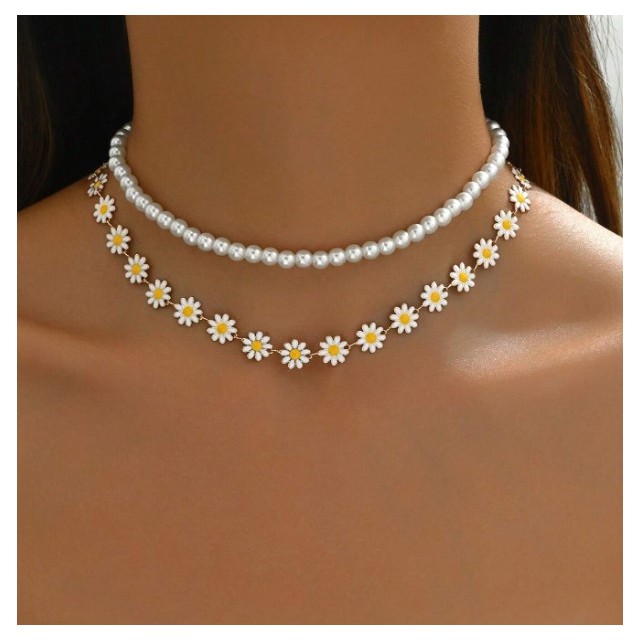 Dvodelna ogrlica s perlicami in marjeticami