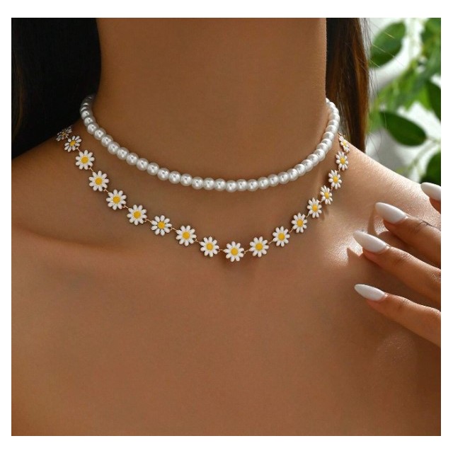 Dvodelna ogrlica s perlicami in marjeticami