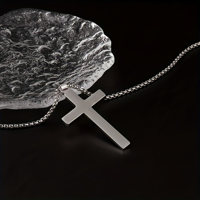 Moška verižica v srebrni barvi s križem