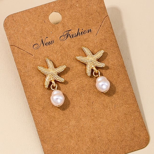 Šik uhani z morsko zvezdo in umetnim biserom 