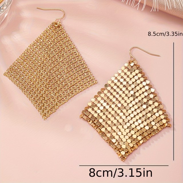 Elegantni uhani razkošen kvadratni mrežasti dizajn