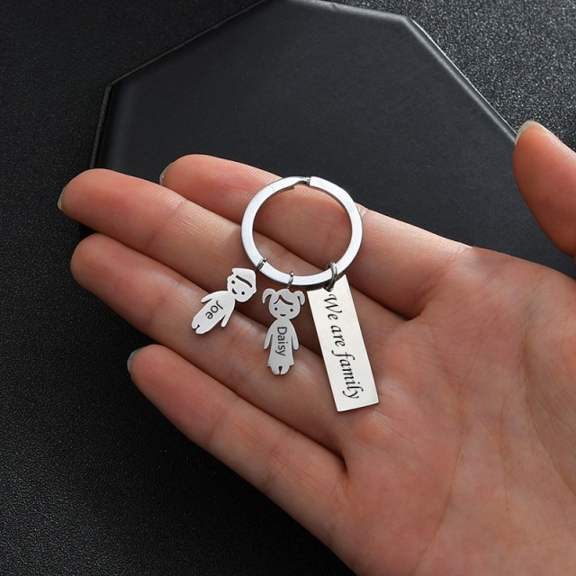 Personaliziran obesek za ključe z gravuro po vaši želji