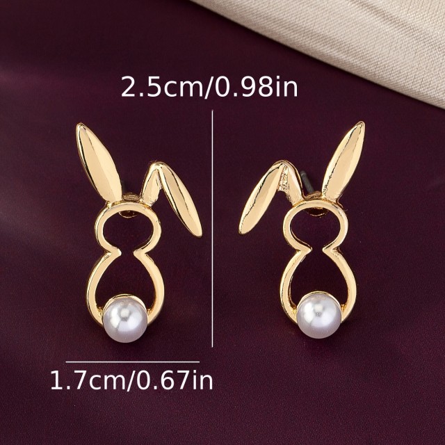 Prikupni zlati uhančki z zajčkom