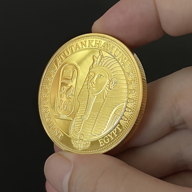 Spominski kovanec zlate barve egipčanski Tutankhamun