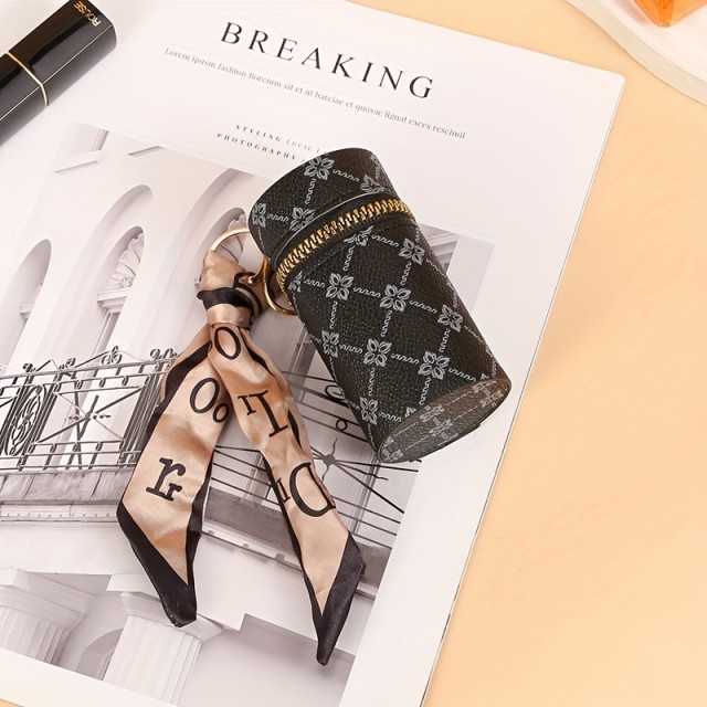 Prenosna retro mini torbica za šminko ključe itd