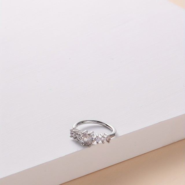 Komplet 5 fake piercingov za nos 