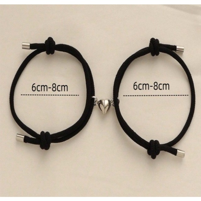 Komplet dveh zapestnic za pare z magnetnim srcem