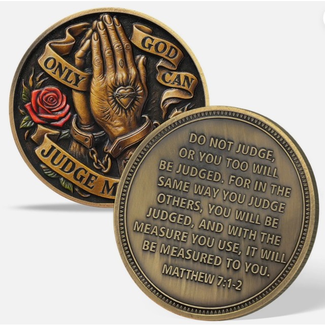 Zbirateljski spominski kovanec ONLY GOD CAN JUDGE ME