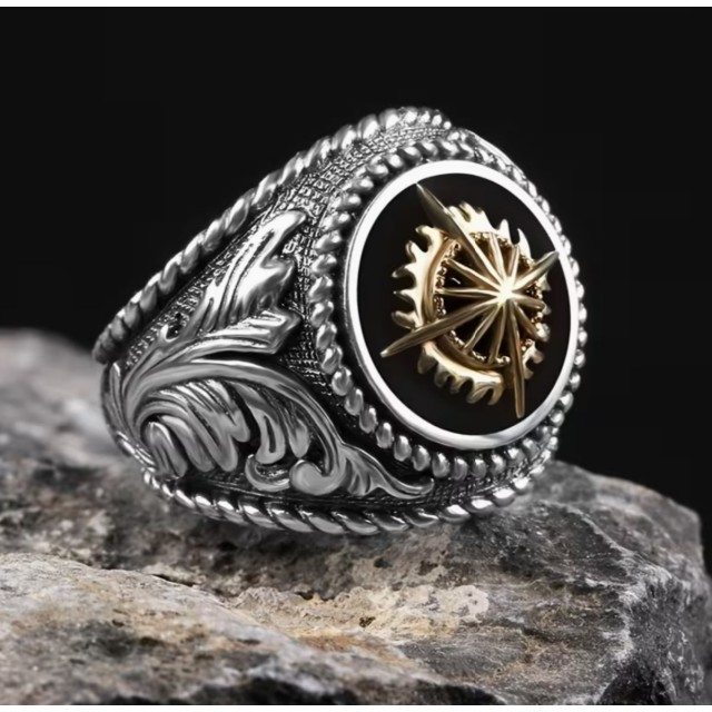 Moški prstan s kompasom – vintage stil