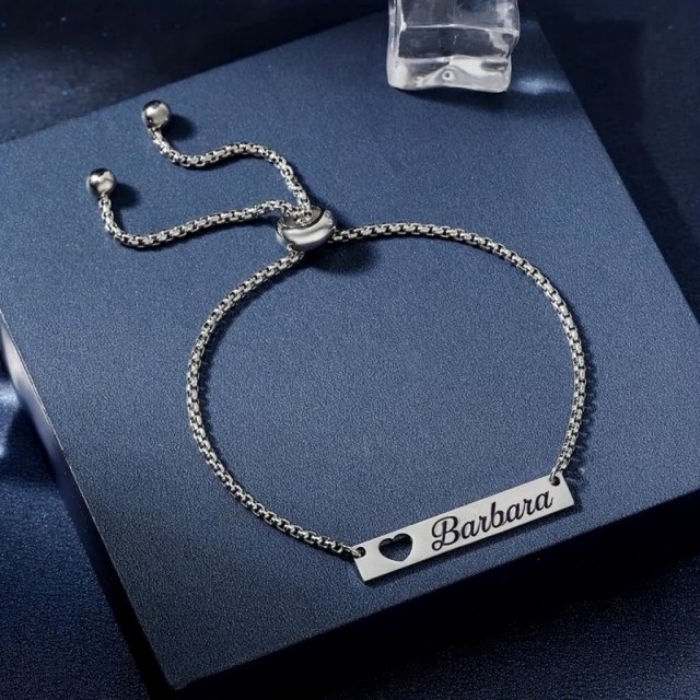 Personalizirana zapestnica s srcem VAŠE IME 