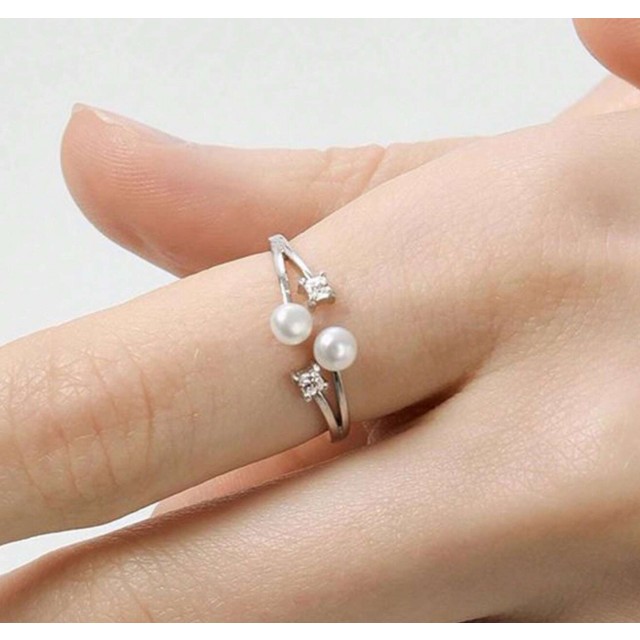 Čudovit nastavljiv prstan s perlico 