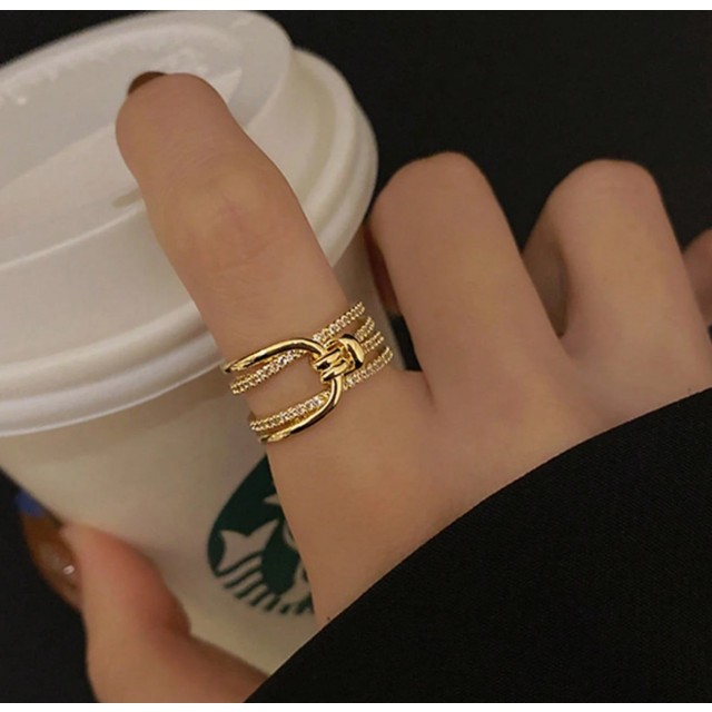 Eleganten nastavljiv prstan v zlati barvi s cirkoni - 2 barvi