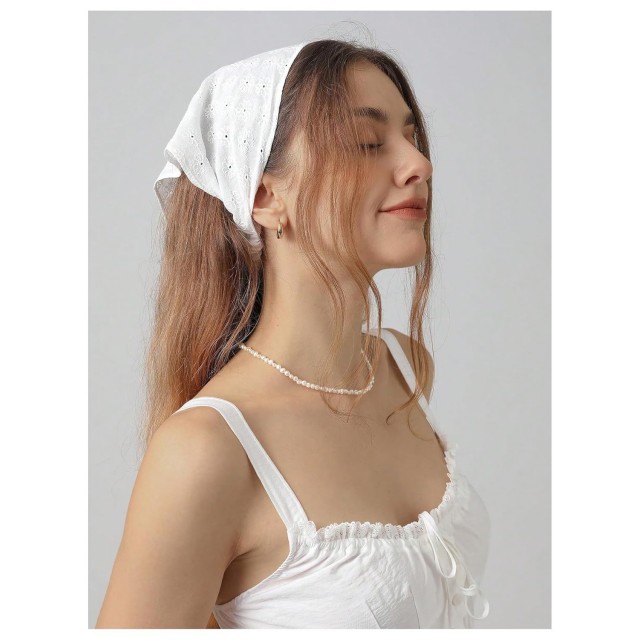 Vintage čipkasta rutka v beli ali črni barvi