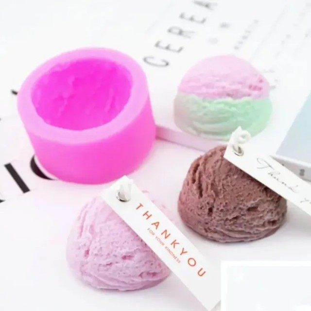 Silikonski modelček za izdelavo sveč ali mil sladoledna kepica