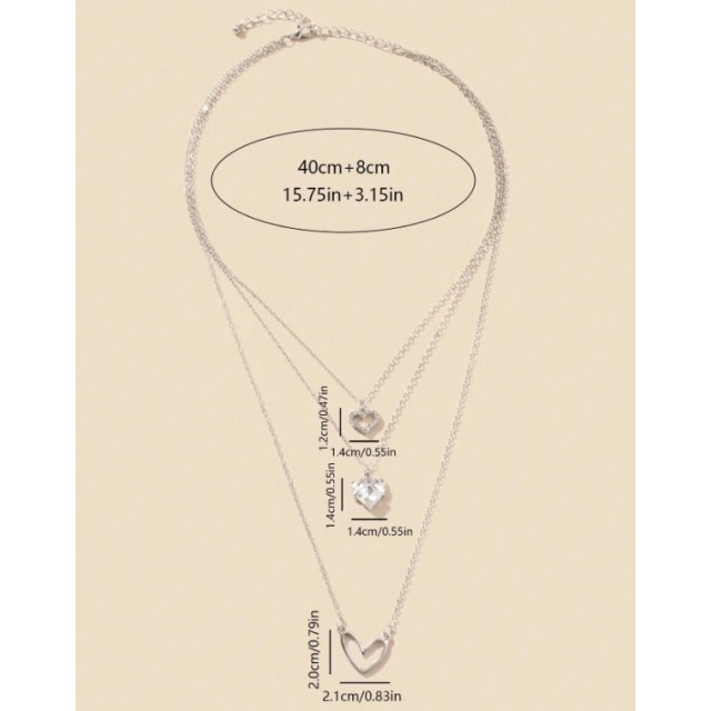 Tridelna ogrlica v srebrni barvi s tremi srci