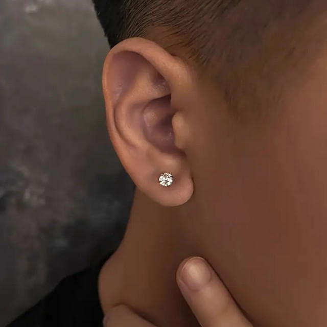 Uhani vtični iz nerjavečega jekla 2 barvi s kristalom