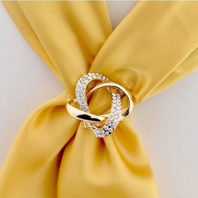 Elegantna sponka za rutko ali šal 