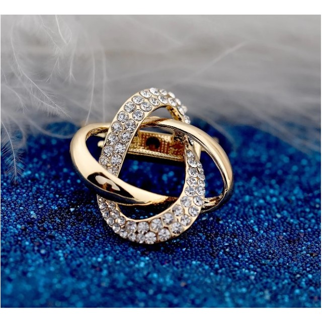 Elegantna sponka za rutko ali šal 