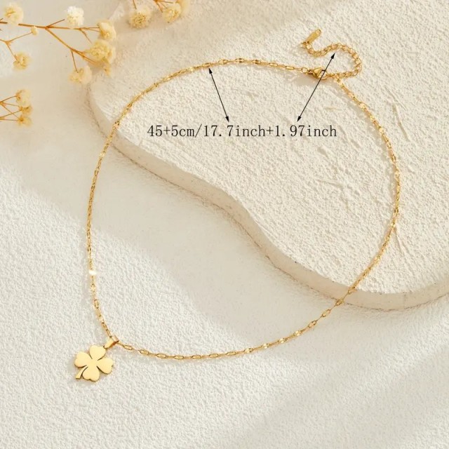 Personalizirana ogrlica s štiriperesno deteljico in gravuro po želji