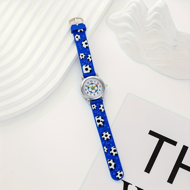 Fantovska ura z motivom nogometne žoge 2 barvi