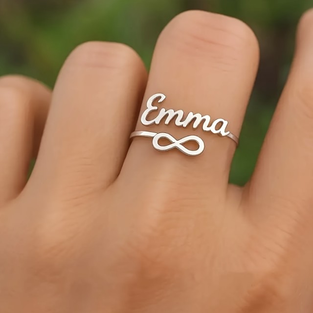 Personaliziran prstan z imenom in Infinity znakom - odprt prstan iz nerjavečega jekla