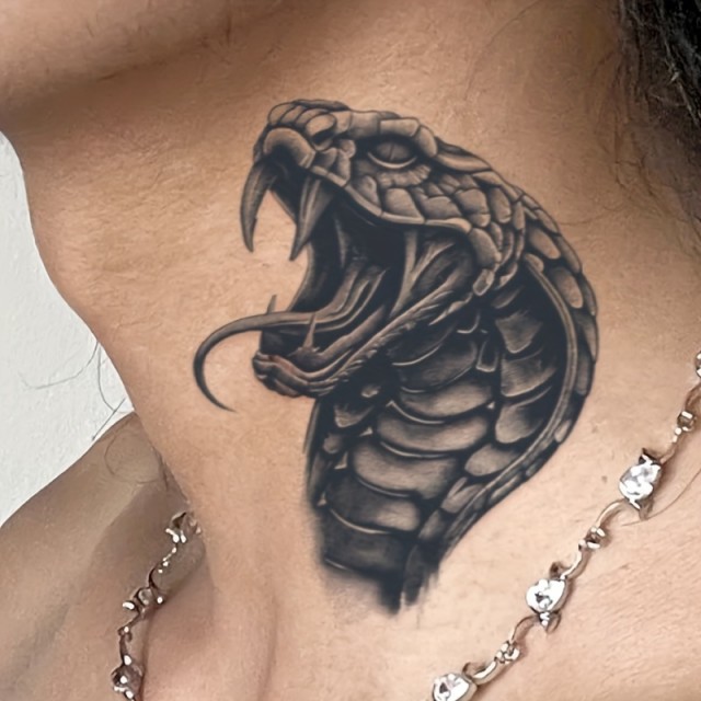 Realistična 3D začasna tetovaža kače