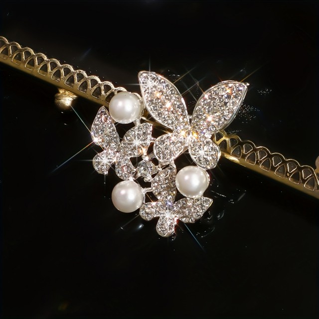 Elegantna luksuzna broška z metulji in perlami